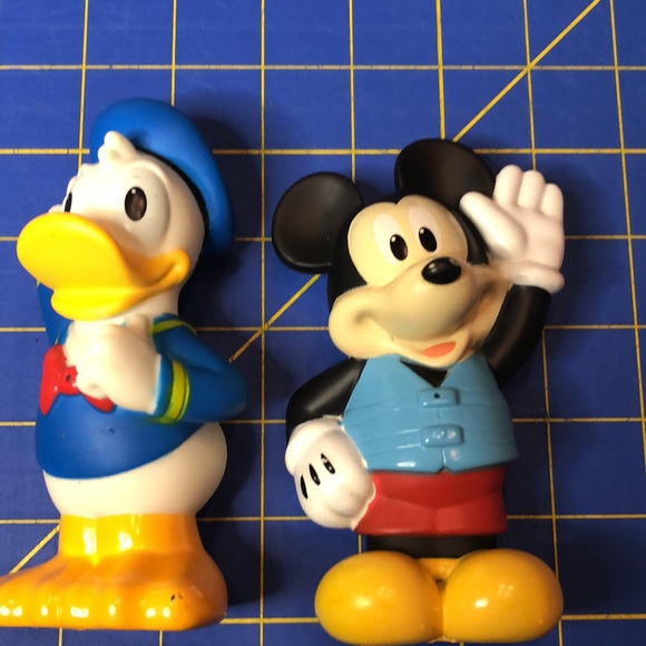 Disney Just Play Mickey Mouse Donald Duck Plastic Figures Cake Toppers Lot of 2 - Picture 5 of 5